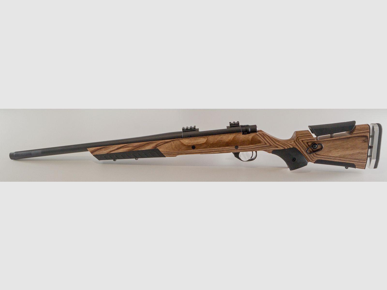 Howa 1500 .308 Win. Ciężka lufa 20“ (51 cm) z osadą BOYDS At-One i aluminiowym osadzeniem.