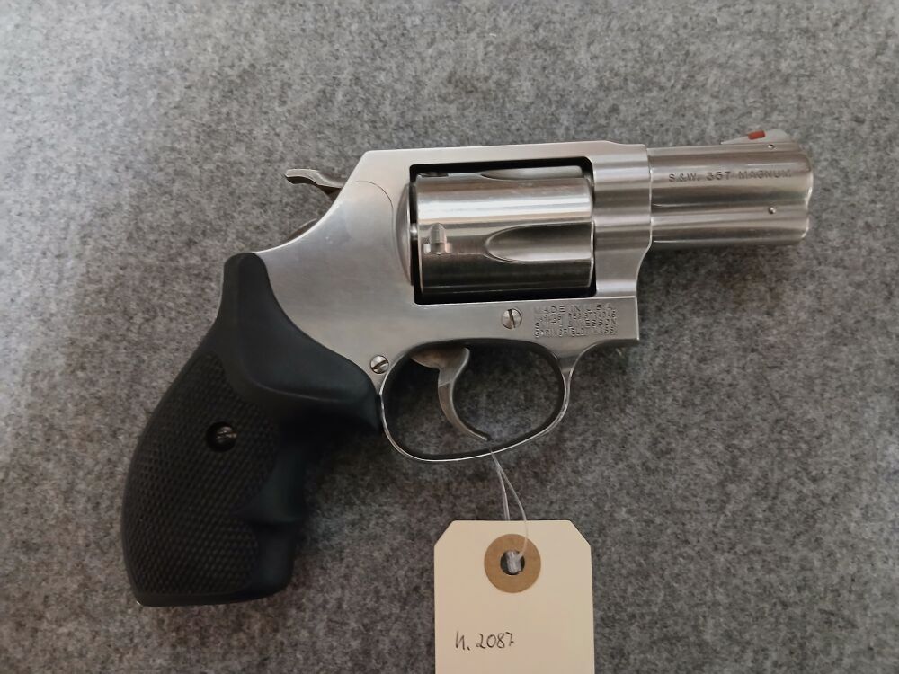 Smith & Wesson 60-9