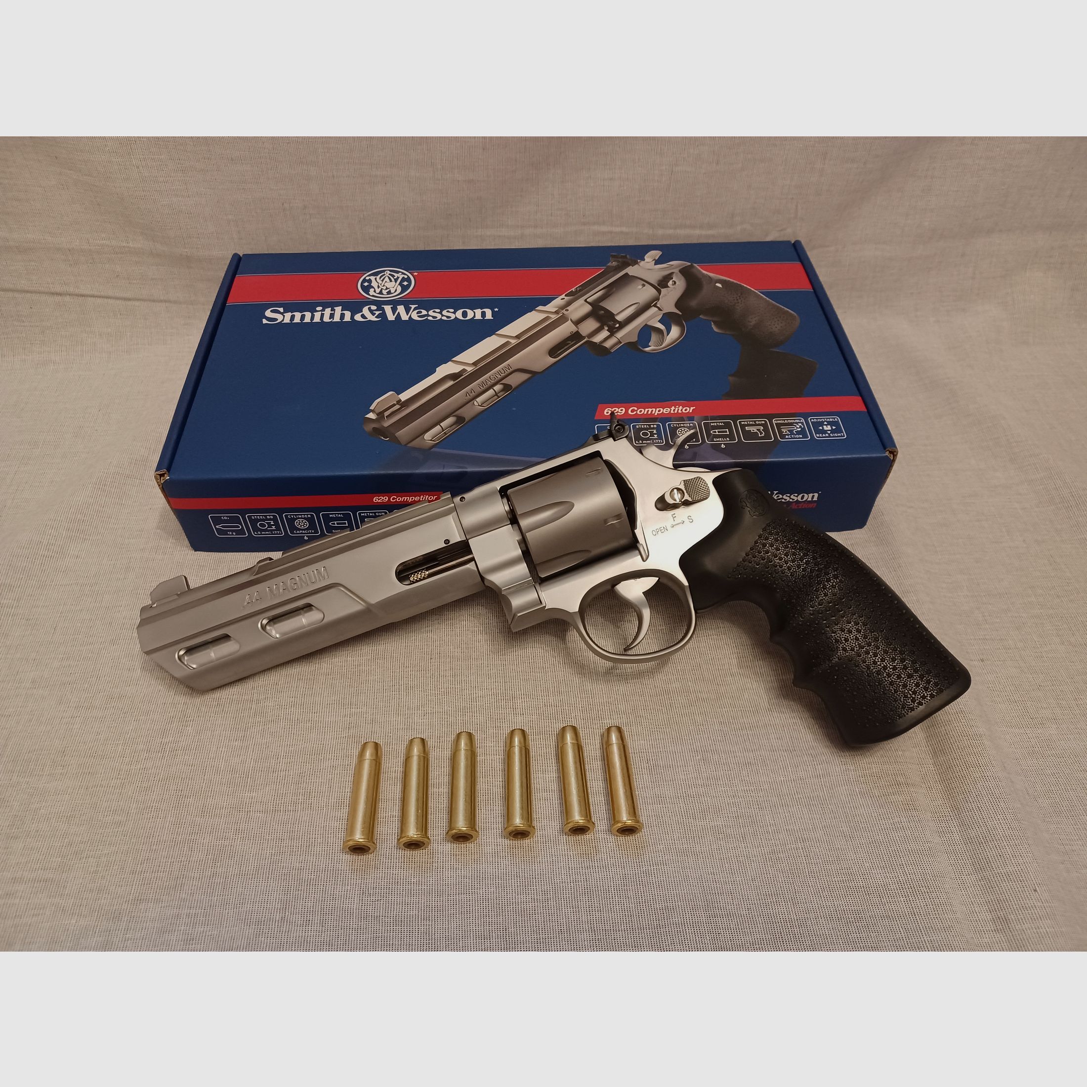 Smith & Wesson 629 6" Competitor / 4,5 mm BB / CO2 / Revolver / OVP (111).
