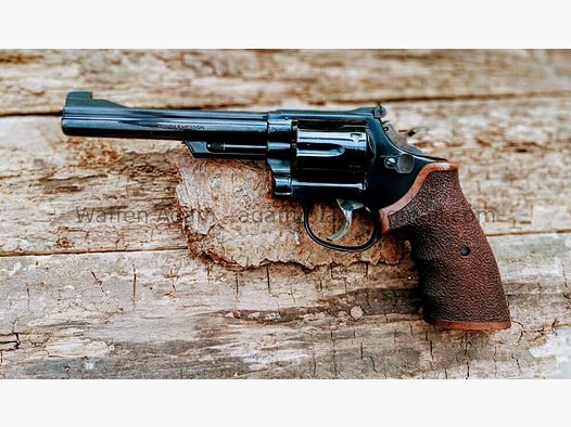 Smith & Wesson Modell 19-4 - Nill Target Griff