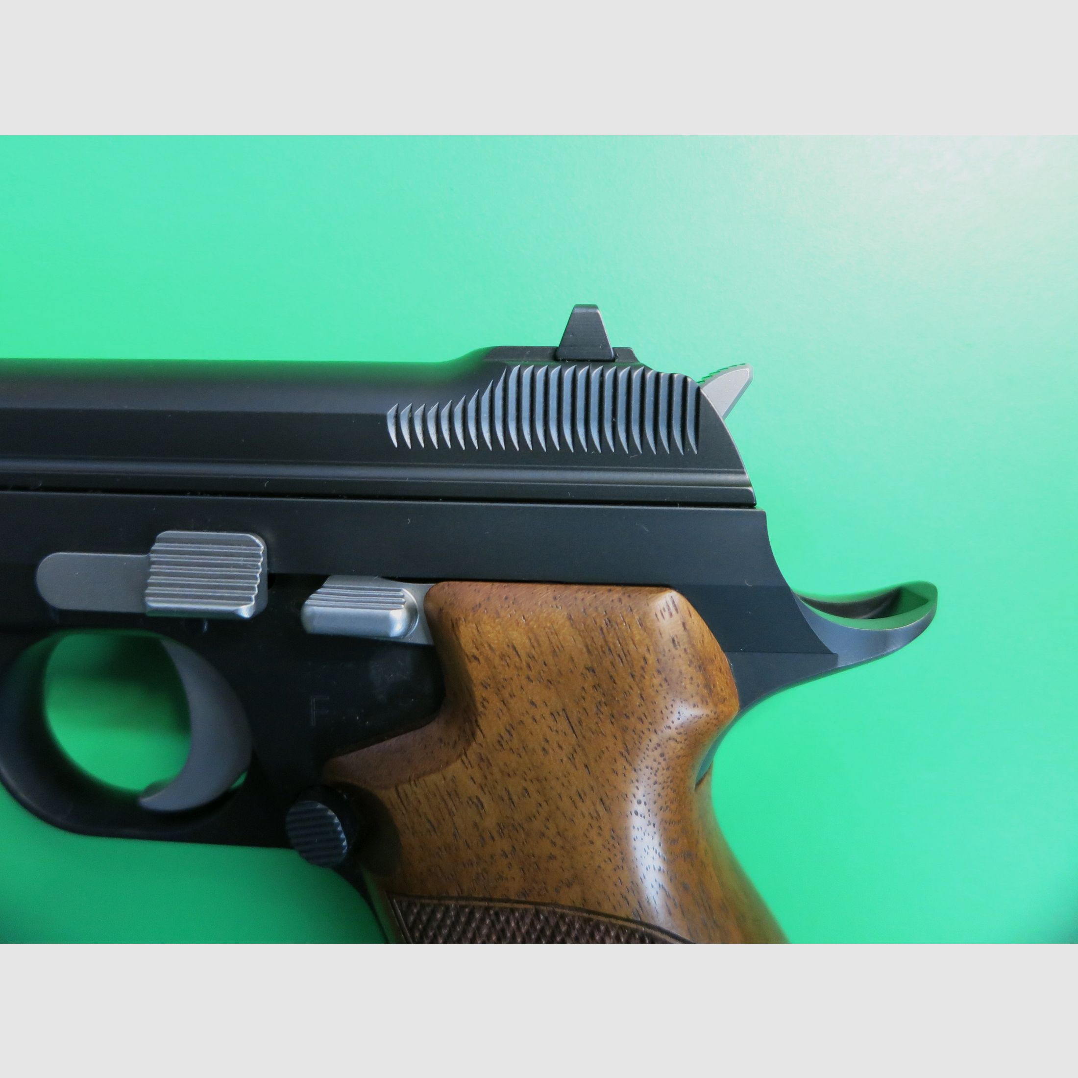 SIG Sauer P210 LEGEND, ungeschossen, deutsche Sammler-Fertigung Eckernförde, Kaliber 9mm Luger      #94