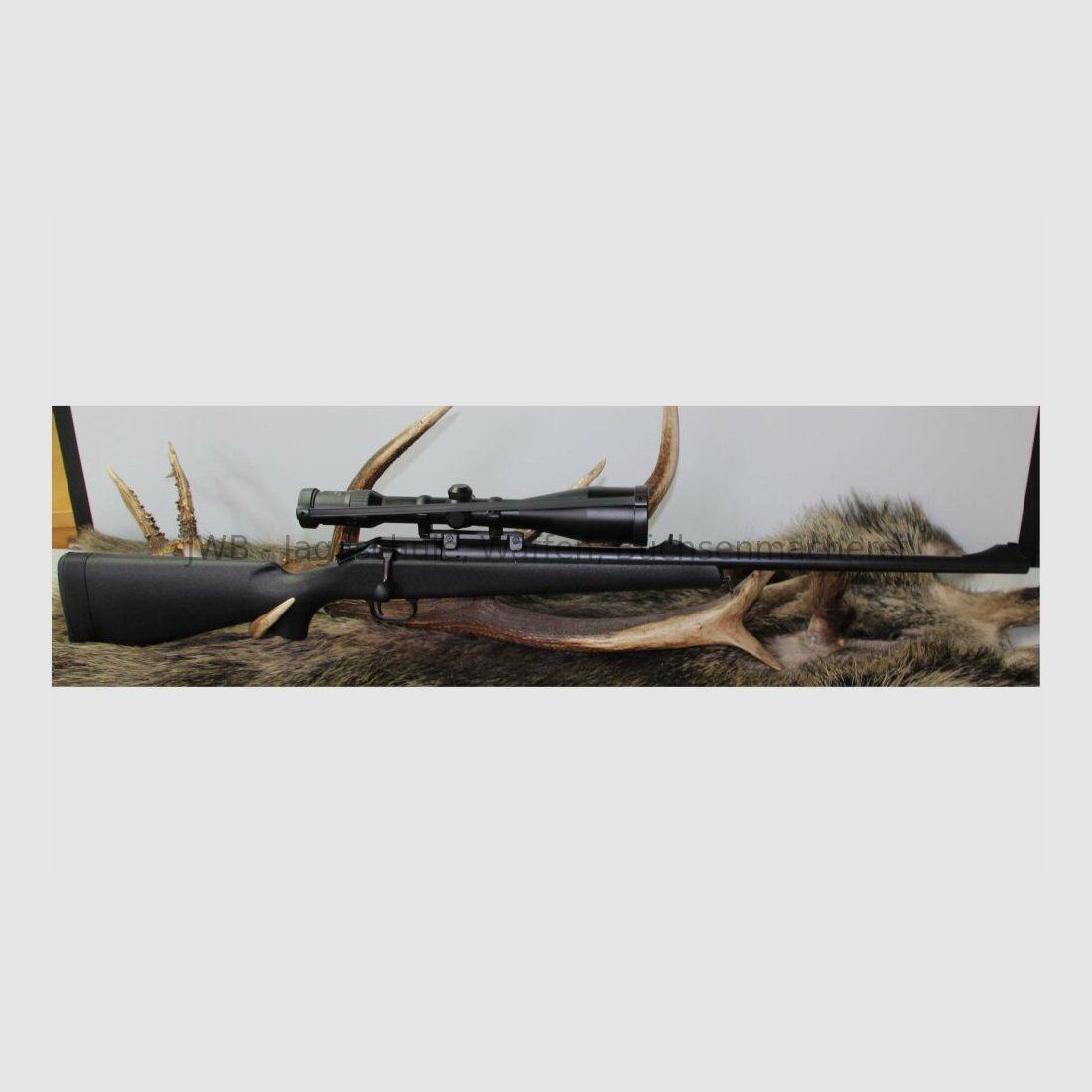 Blaser R93 Offroad Semi-Weight mit Zielfernrohr -ideale Drückjagdwaffe- .300WinMag