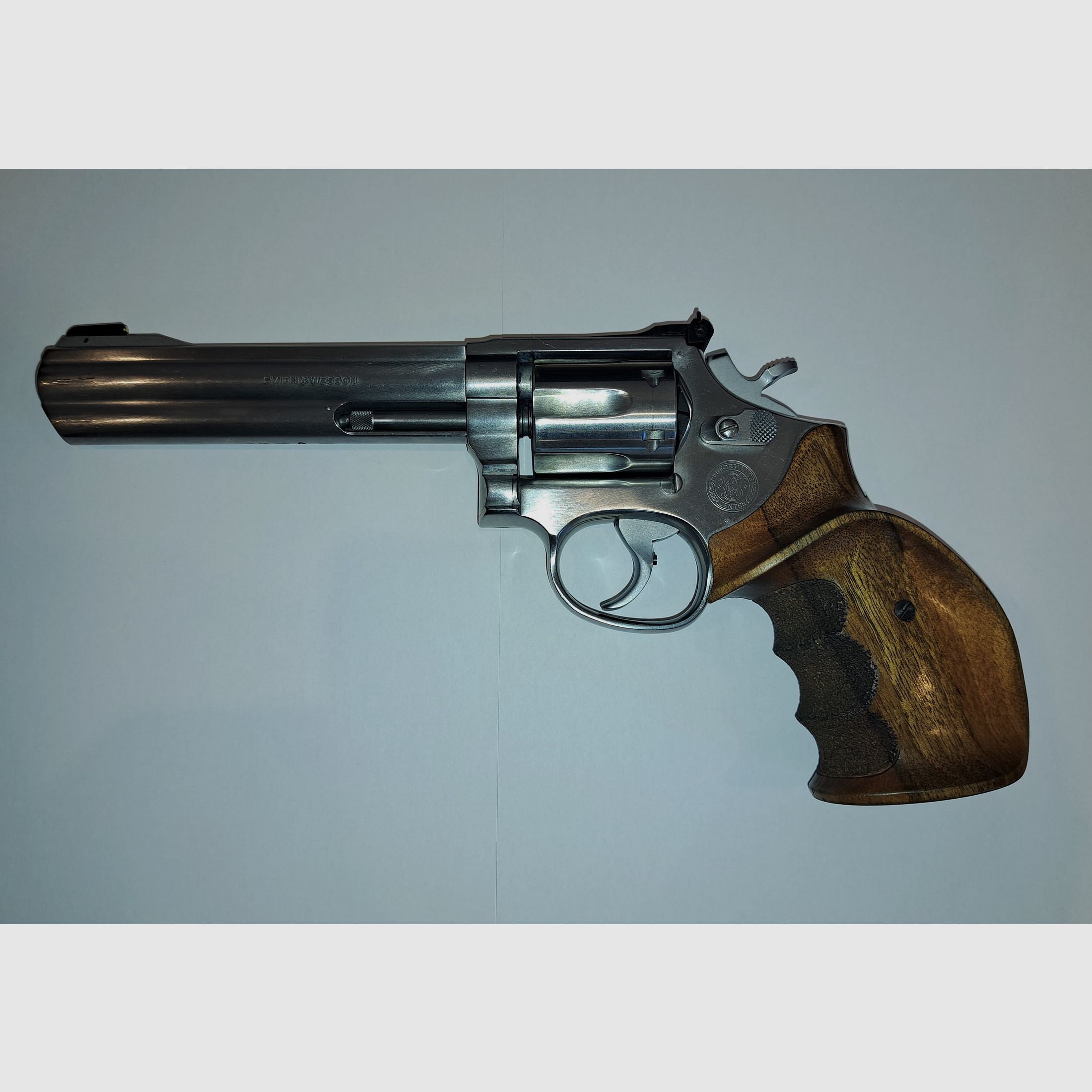 Smith & Wesson 617-1 Super TC
