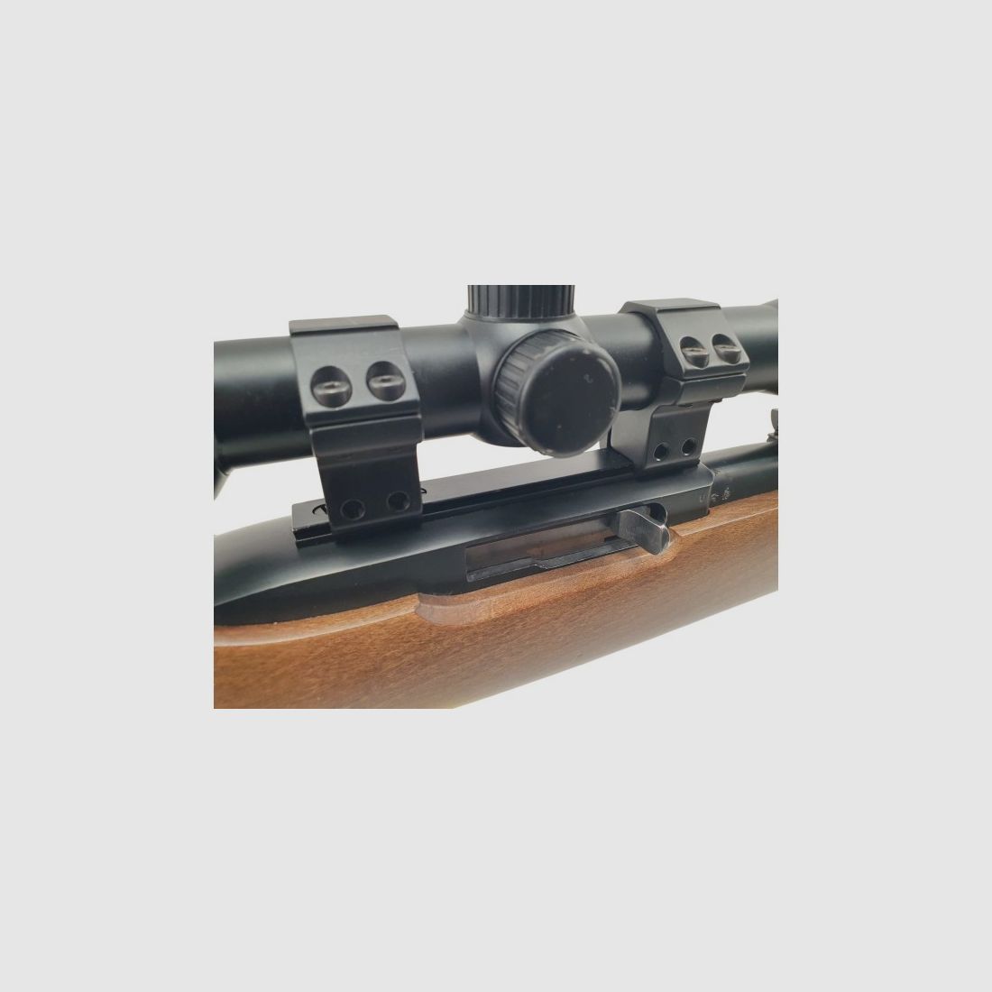 RUGER gebraucht - Selbstladebüchse RUGER 10/22 mit Gewinde Kal. .22LR + Zielfernrohr BUSHNELL 3-9x40, Bild 9 von 12
