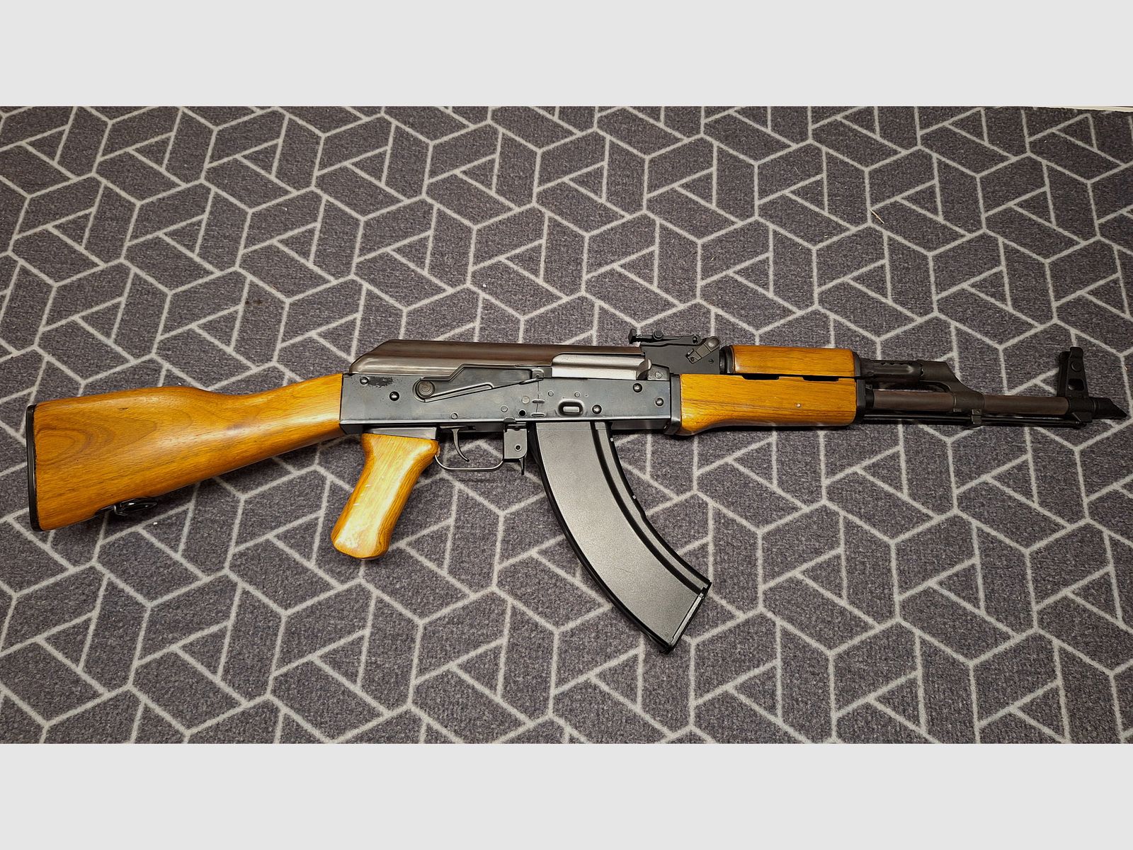 Kalashnikov AK47 4.5mm BB Co2 NEW!