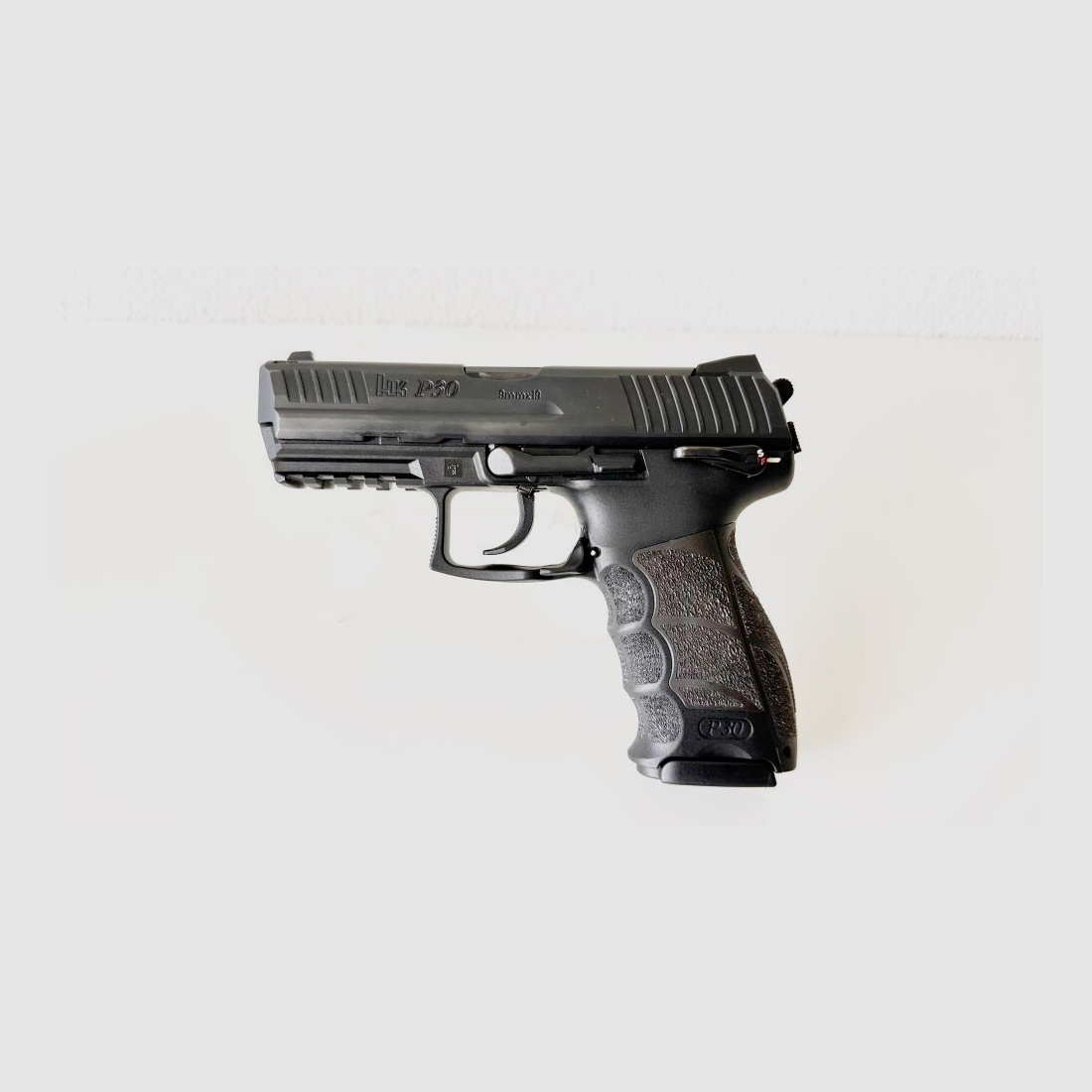 Heckler & Koch P 30 S with holster and original HK case 9mm Luger