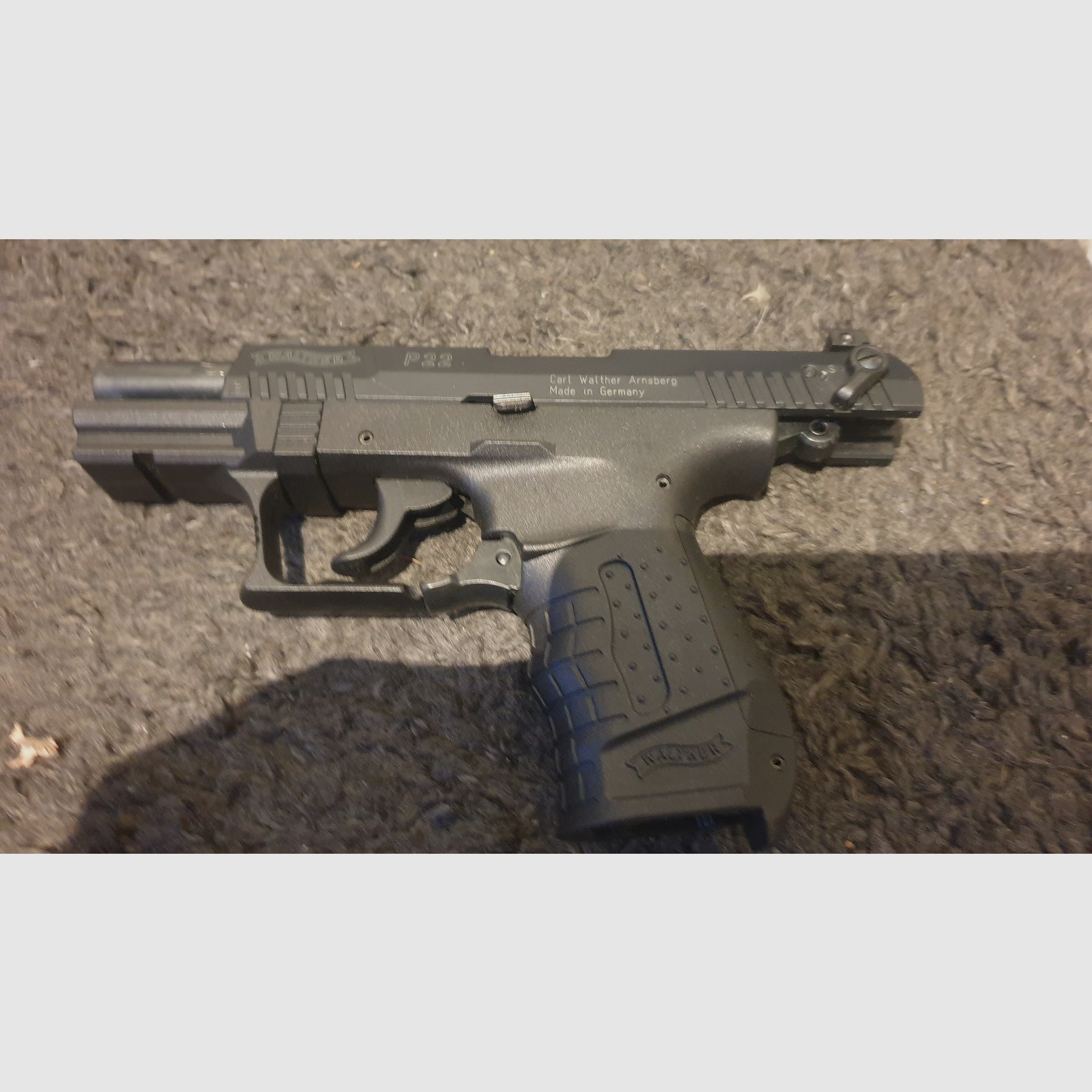 Walther P 22  