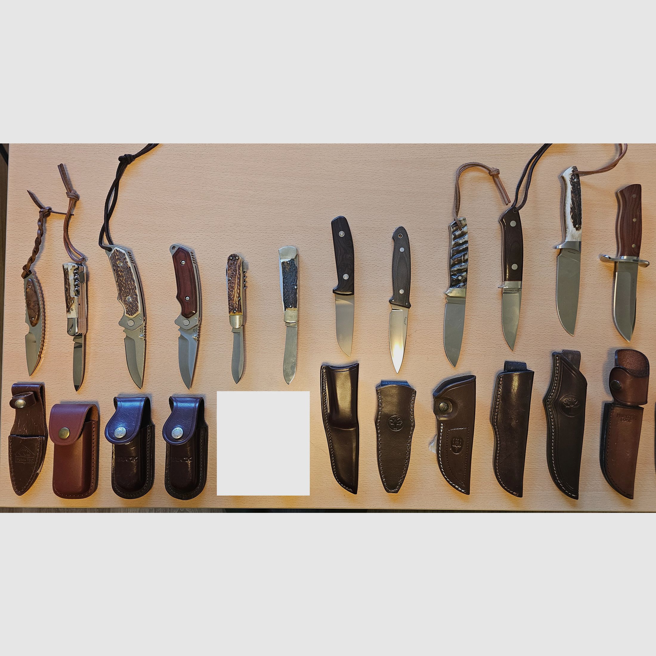 26 Jagdmesser von BÖKER, PUMA, Diefentahl, Hartkopf, Buck, EKA etc. im Set zu verkaufen