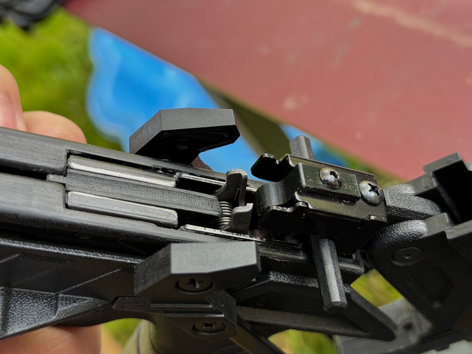 Ultrakomplettpaket EK Archery Vlad Repetierarmbrust mit 8 Schuß Magazin, Tasche, 30, 60 und 90 lbs Bogen, 6 Speadloader, Reddot, Ersatzsehenen, Pfeile usw.