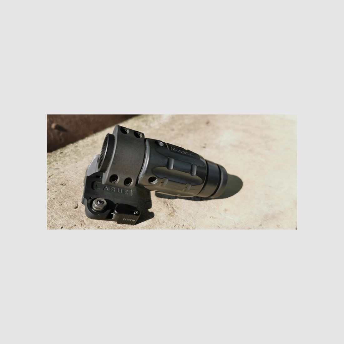 Aimpoint Magnifier mit Larue Mount