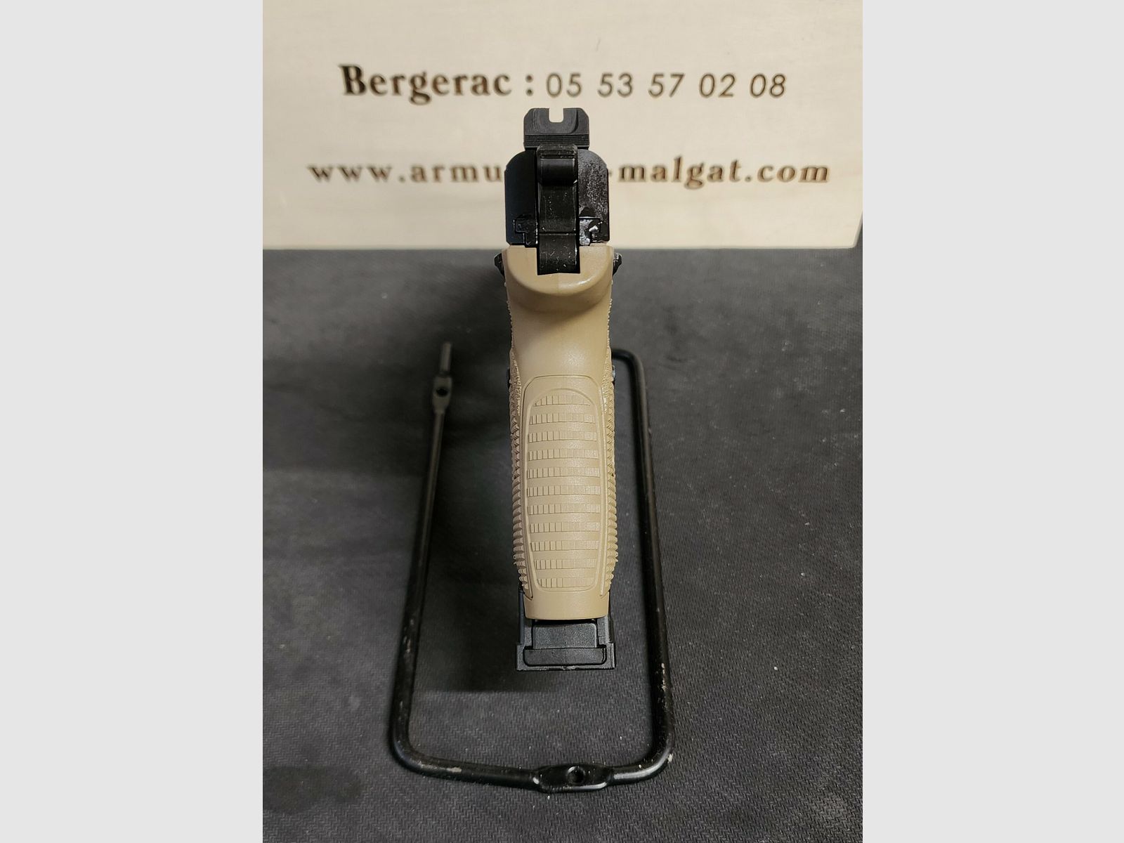 FN HERSTAL 502 Tactical Bi-Tone Schwarz/FDE Kal.22Lr (auf Lager), Bild 3 von 8