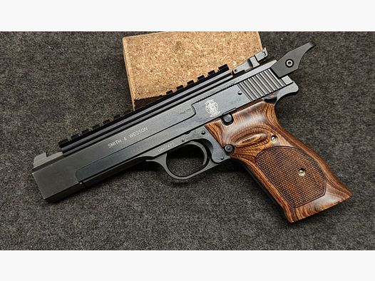 Smith & Wesson Mod. 41