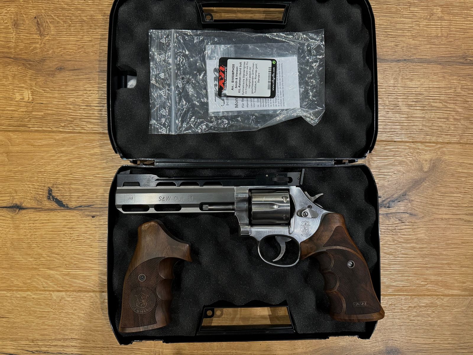 Smith & Wesson Club 30 Competition I