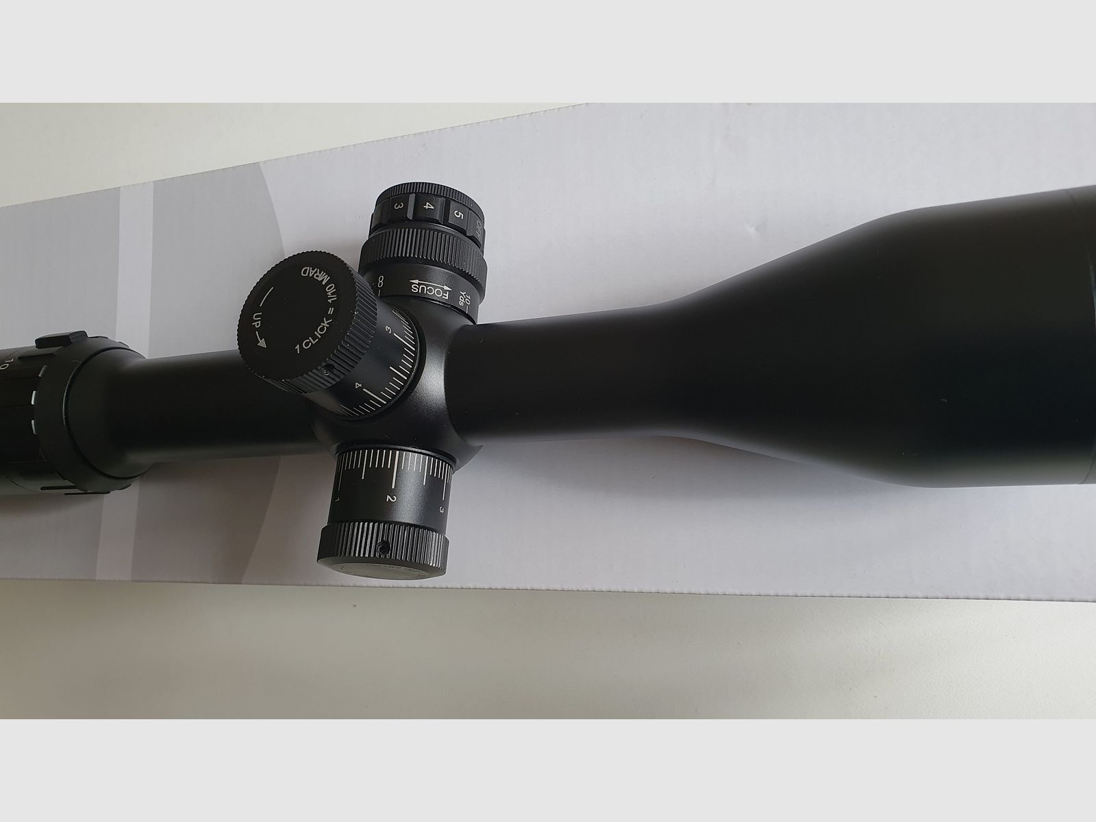 Hawke Vantage 30 WA FFP IR 4-16x50 ( N R: 14 300)