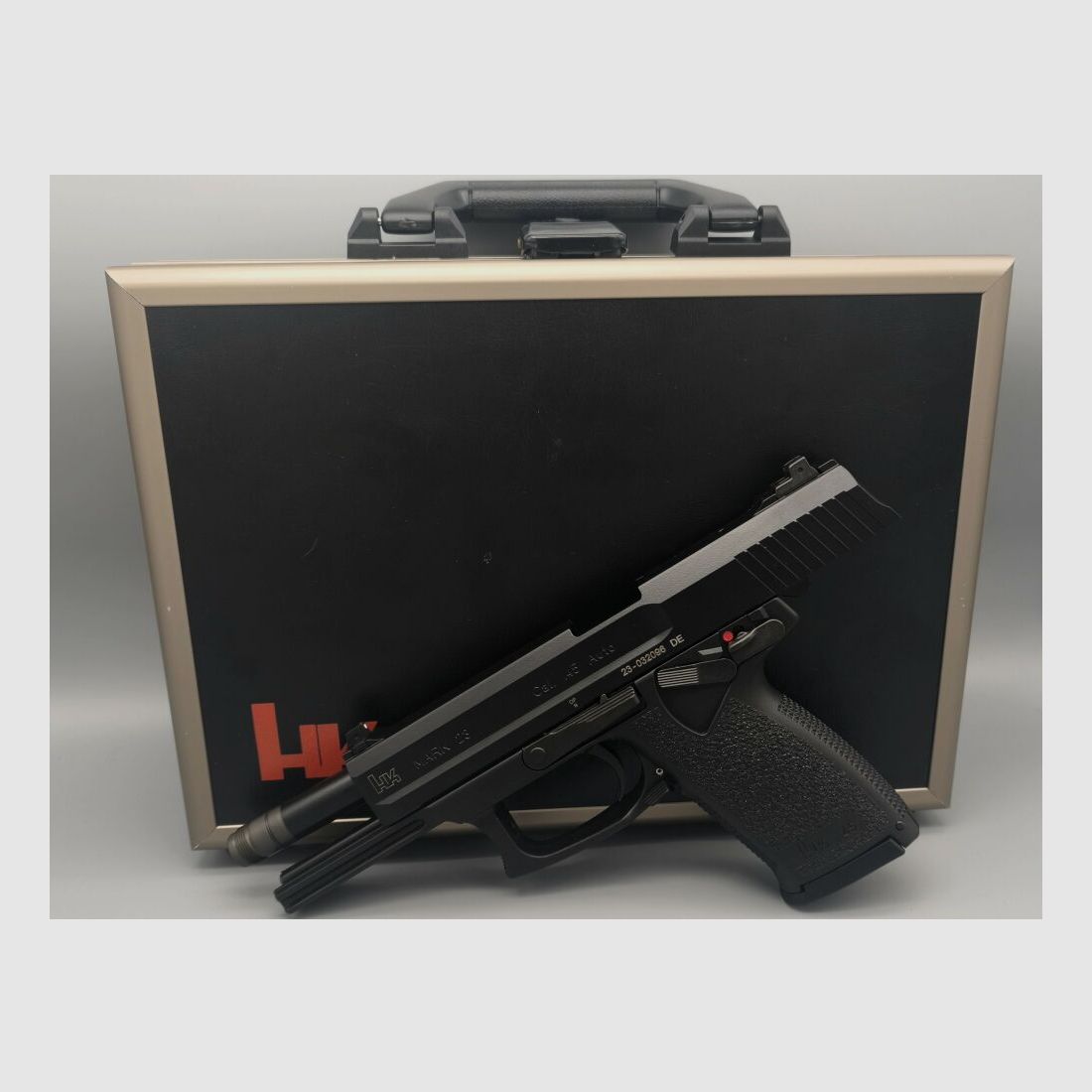 Heckler & Koch Mark 23 (MK23 SOCOM) .45Auto