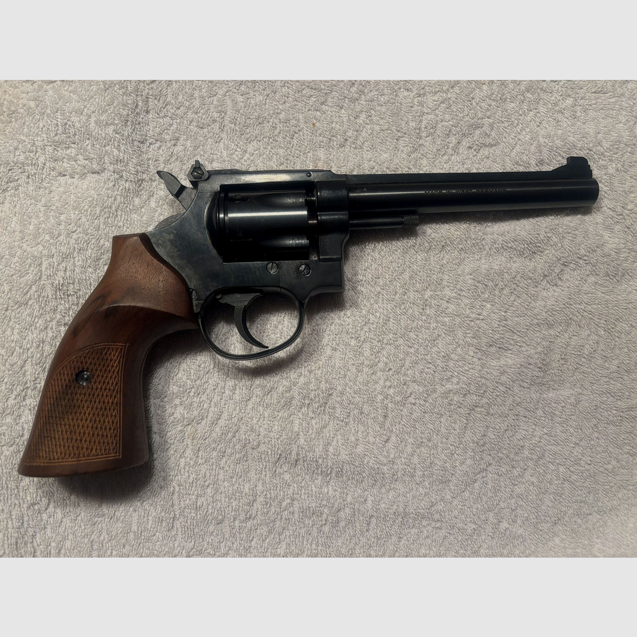 Reck revolver model R45 – 4 mm long – PTB 40 (square) with F in the house