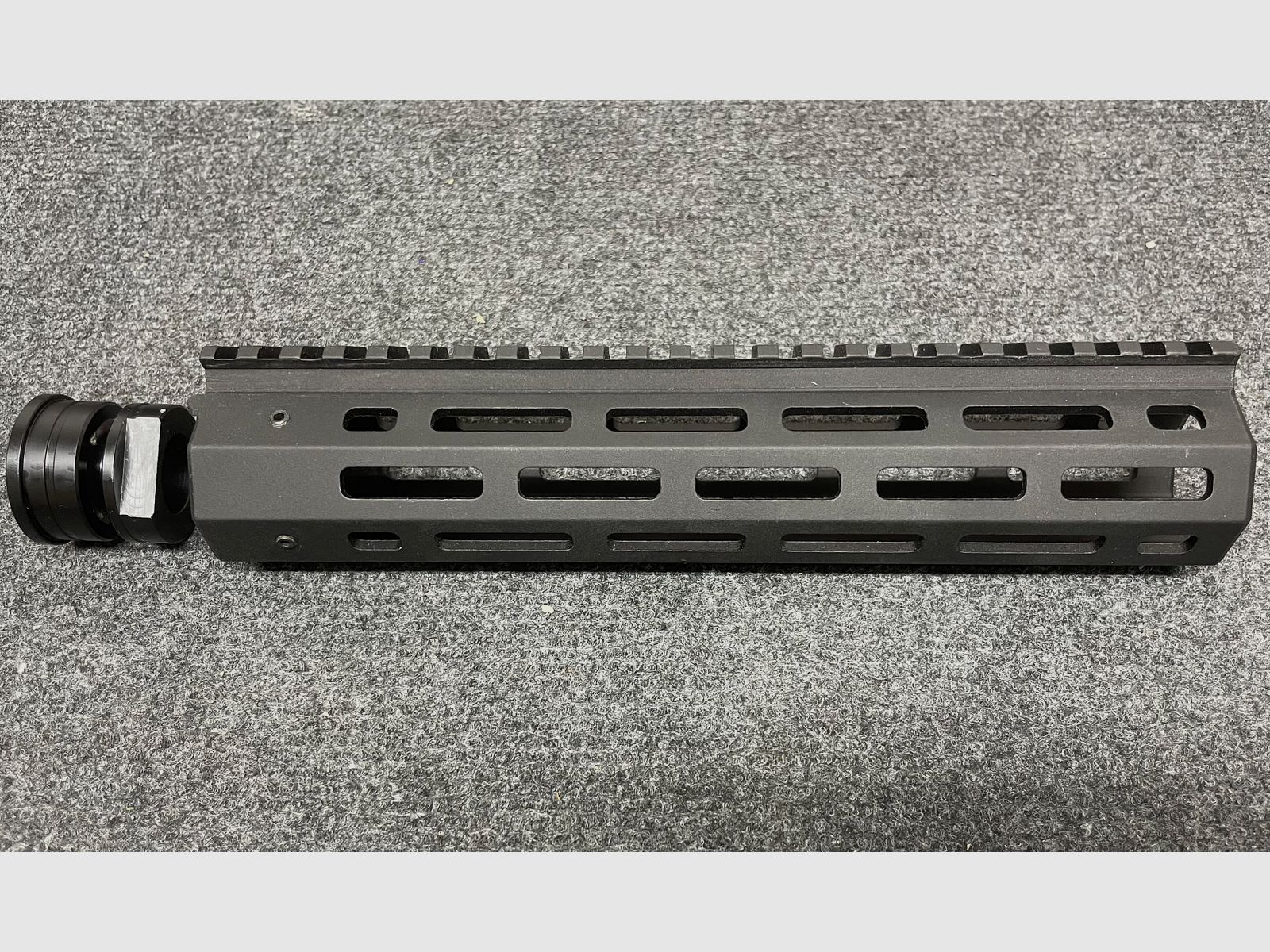 Tippmann Arms M4-22 Garde-main M-Lok 9“