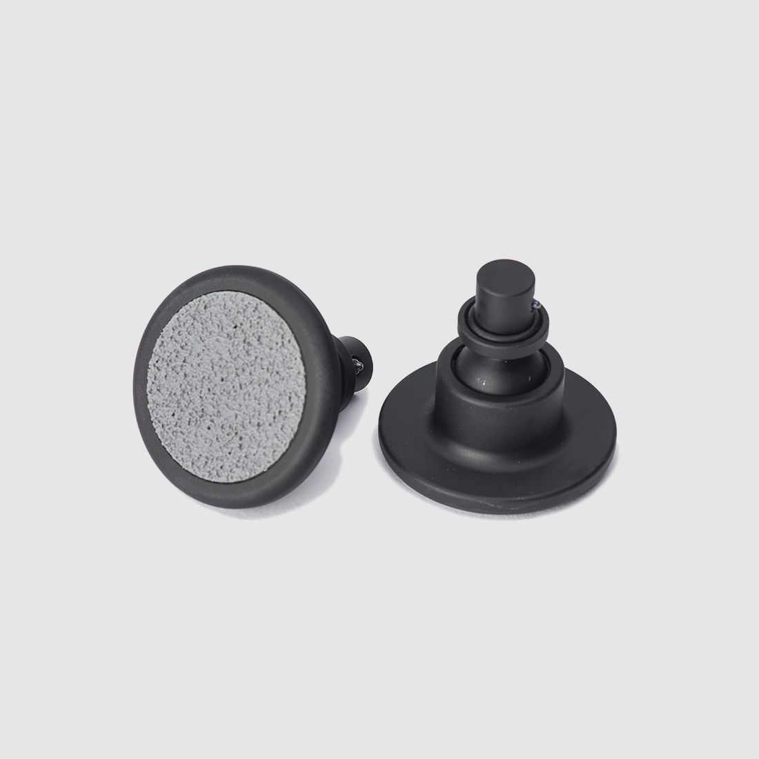 Swivel flat feet