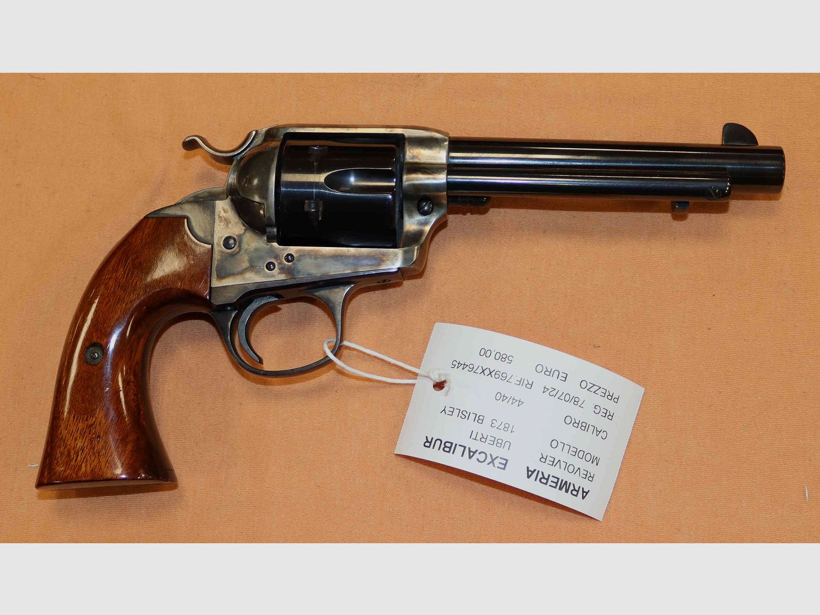 Revólver Uberti Modelo 1873 Bisley Calibre 44/40, imagen 5 de 8