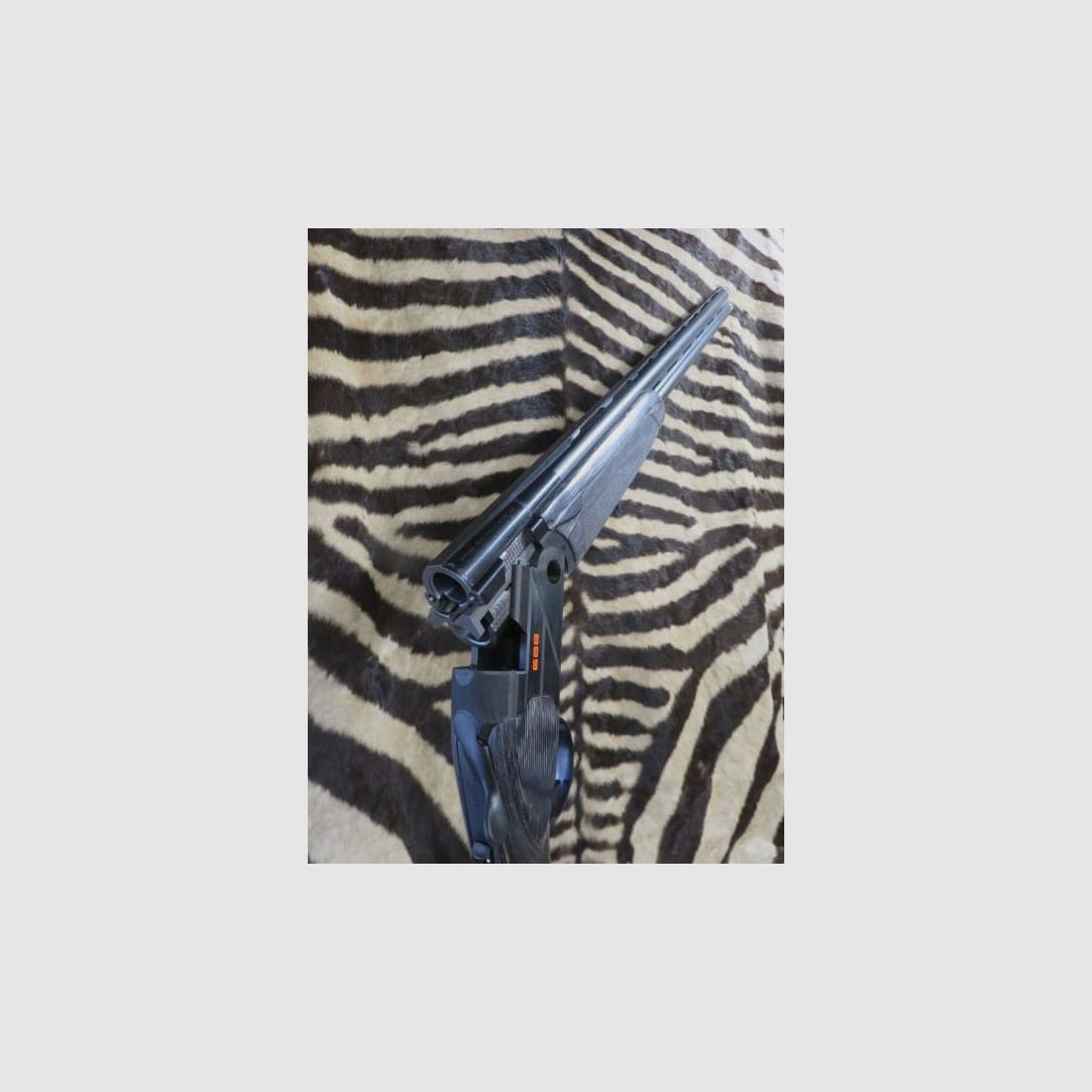 Flinte BERETTA 688 Black Sporting B-Fast Kal.12/76 Läufe 76 cm 5 Chokes – Waffenkoffer, Bild 11 von 13
