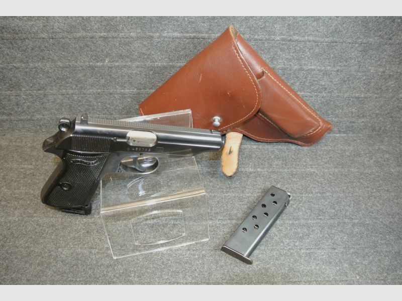 Walther PP / 2X Magazin / Holster