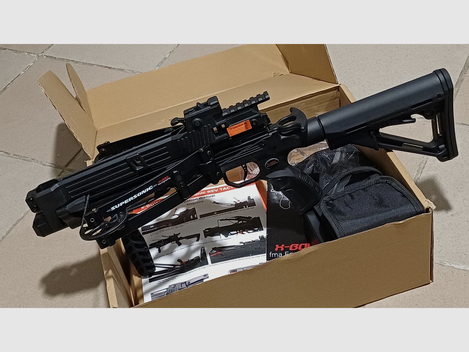 X-bow fma Supersonic Rev Tactical als nieuw Roodpunt