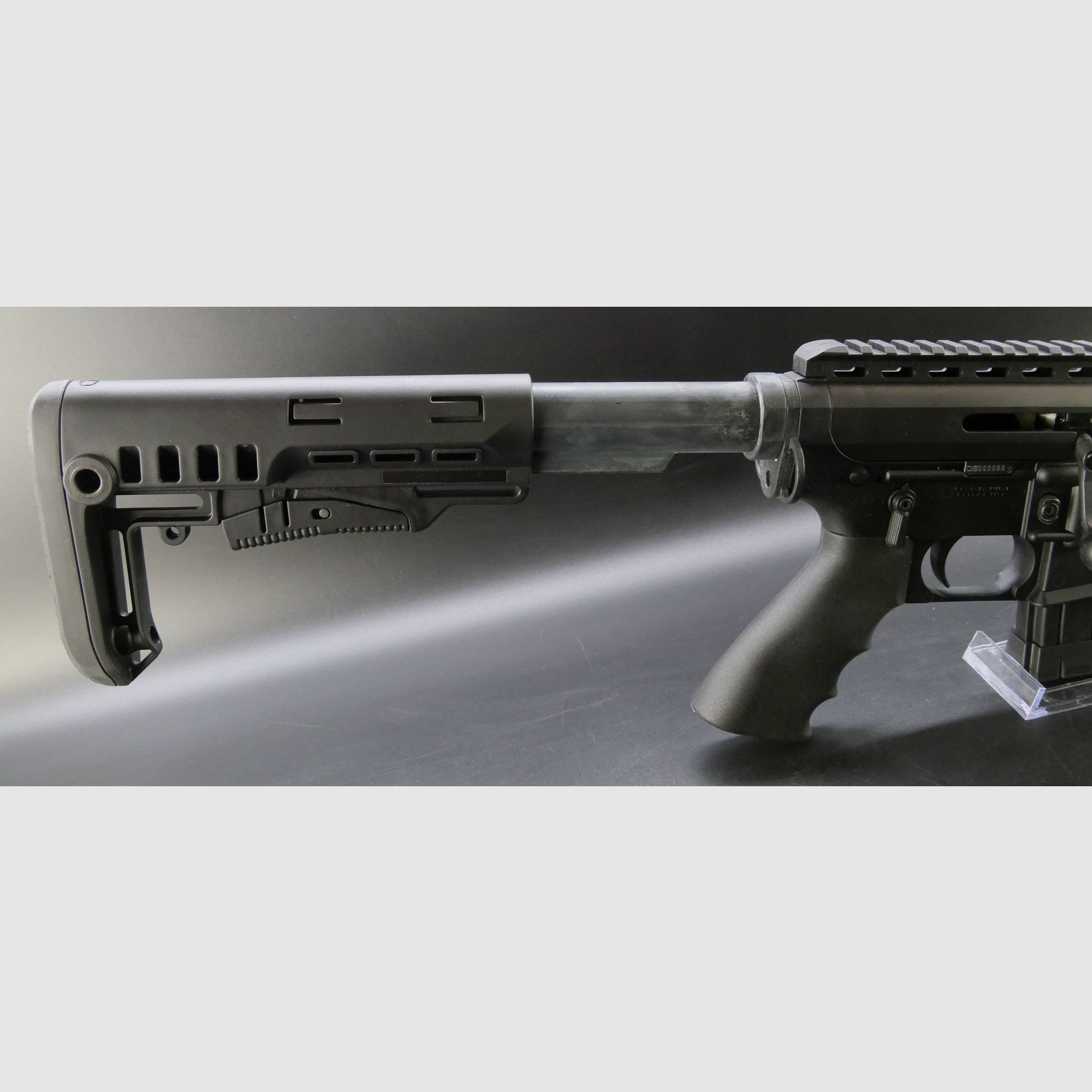Pallas BA15-22 .22LR KK Repetierbüchse AR15 Look SD Attrappe