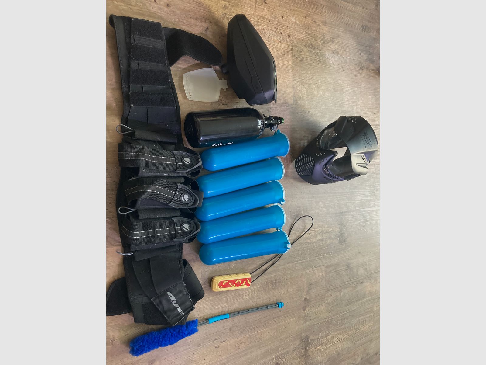 Marcador de paintball ETHA 3 con accesorios