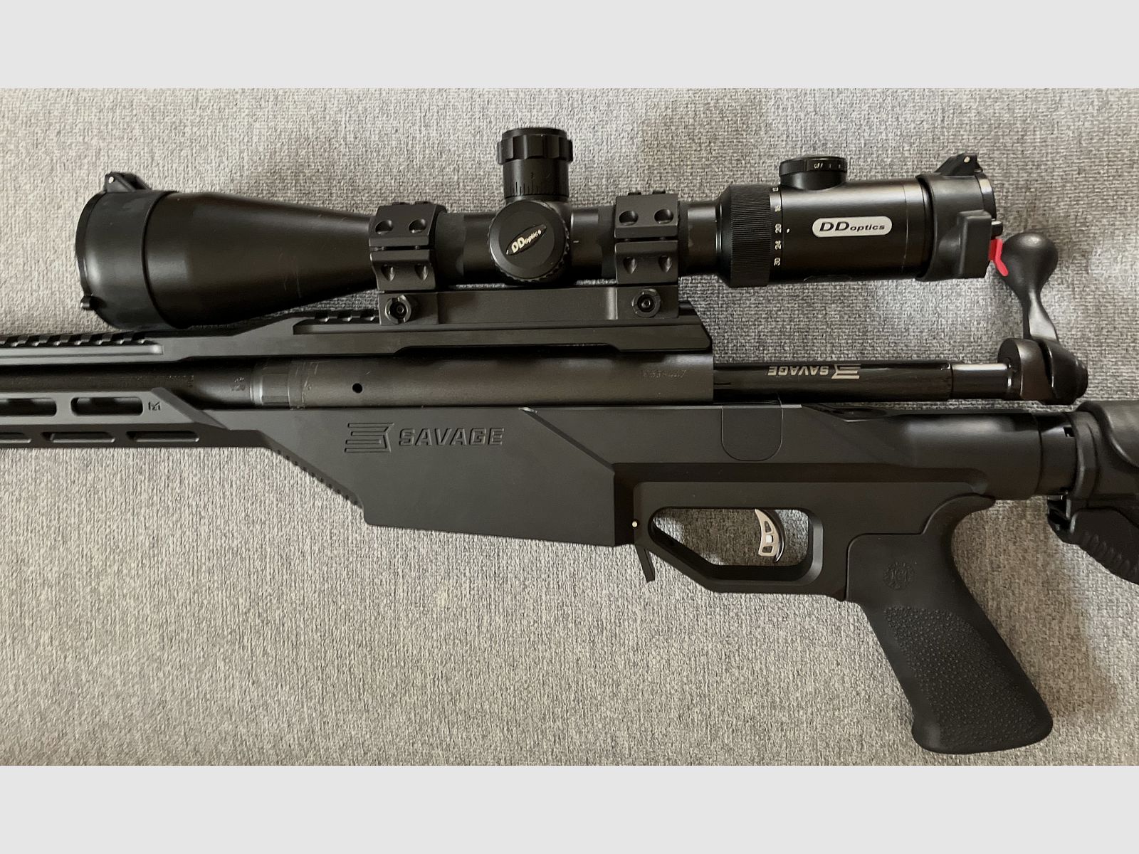 Savage Model 110 / 338.Lapua Magnum mit DDoptics 5-30x50 Top Zustand