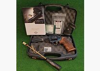 MANURHIN MR73 "SPORT" 6"Zoll Lauflänge, .357 Magnum, Nill Nussbaum Griff +Trausch Gummigriff