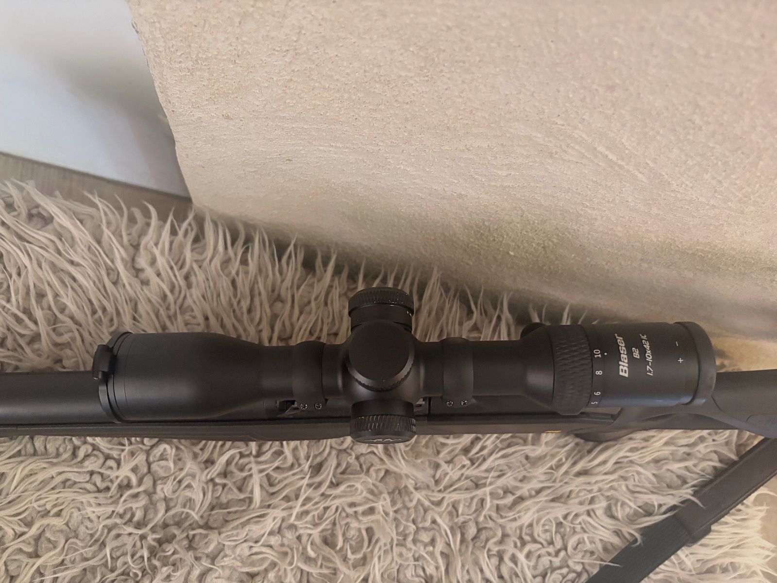 Blaser R8 Ultimate Silence cuir 8x57IS