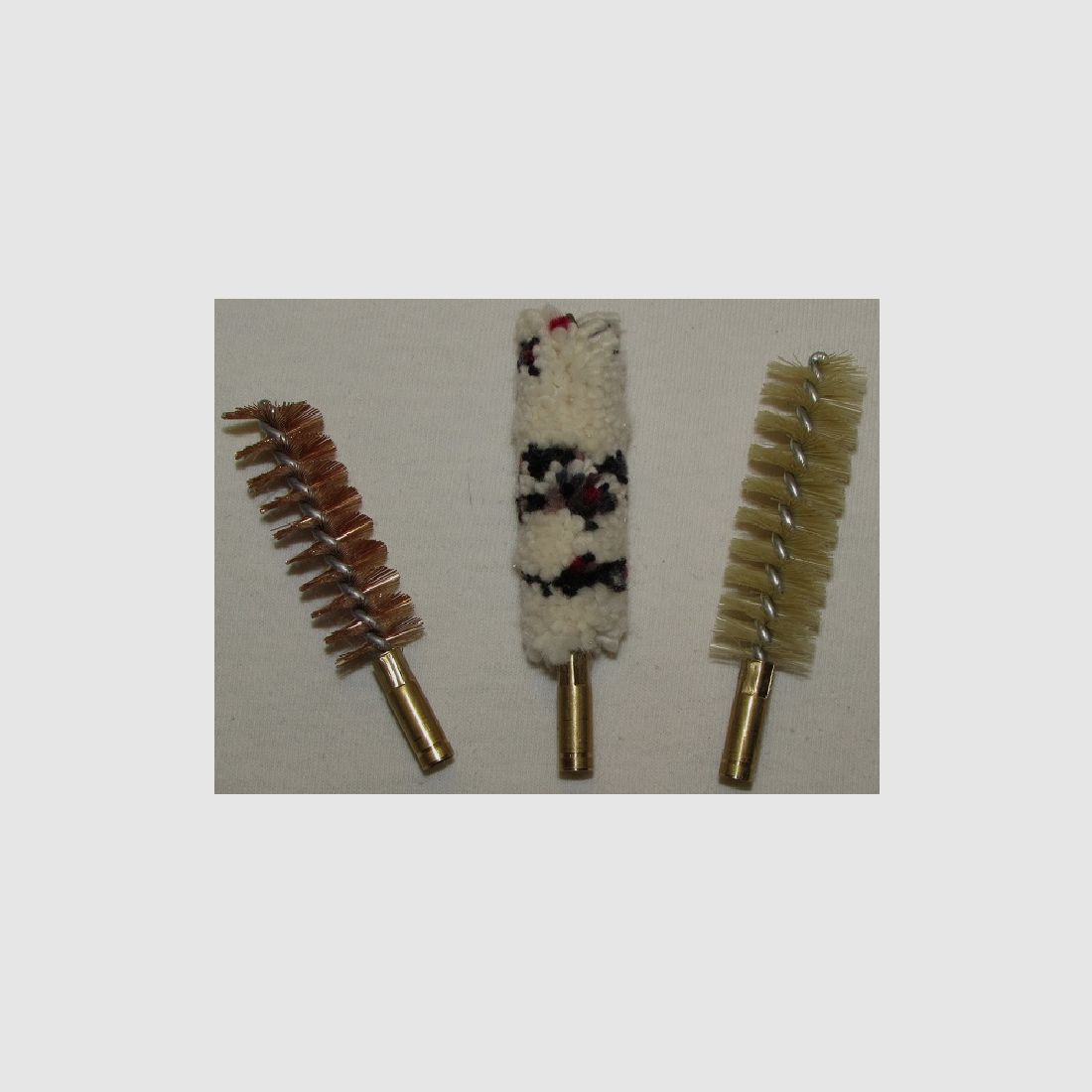 Set aus 3 Reinigungsbürsten, Nylon, Messing und Wolle, für Schwarzpulver Kaliber 69, Bild 2 von 2