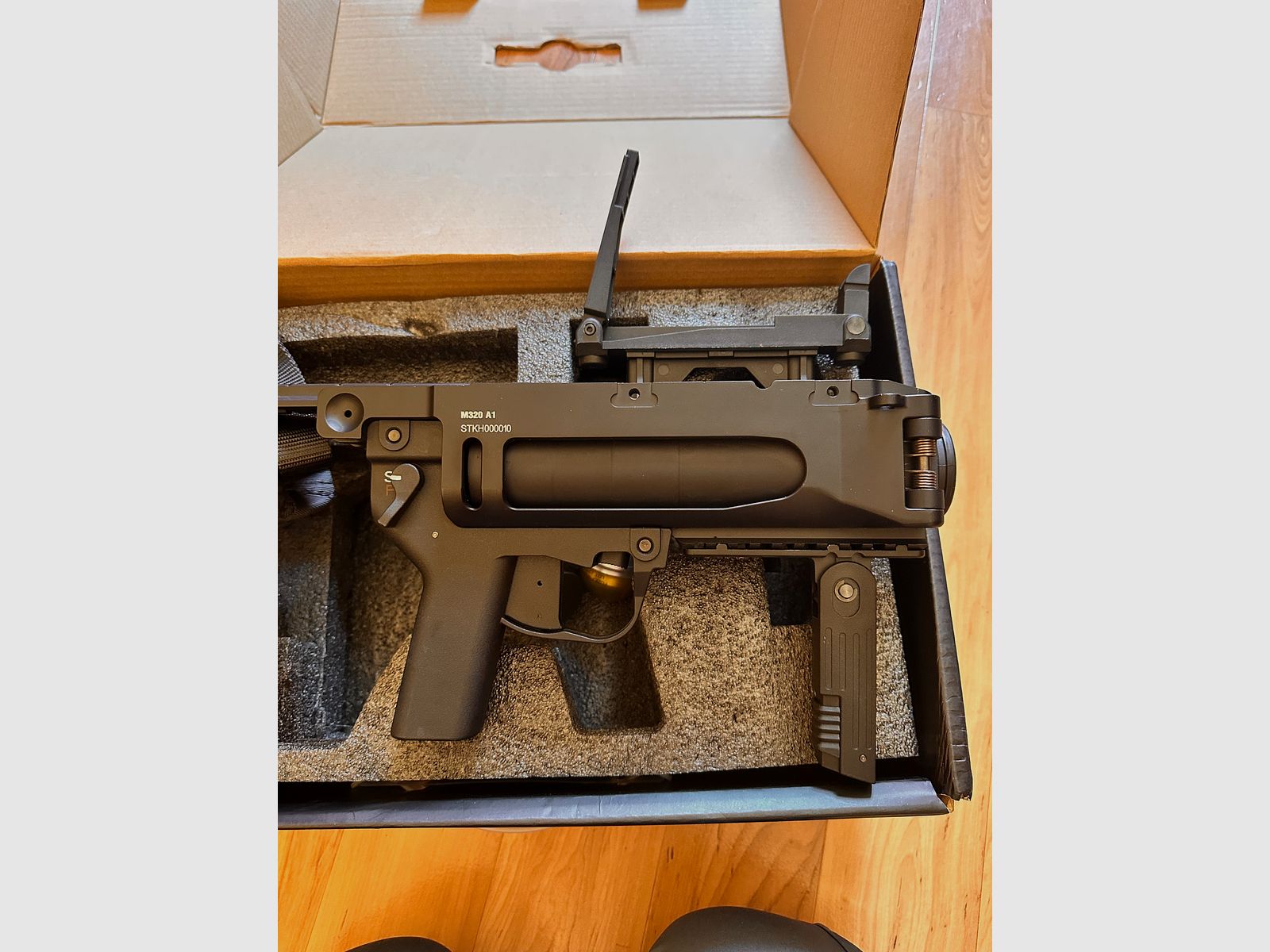 S & T Airsoft Gun ST 320 A1  Gas 