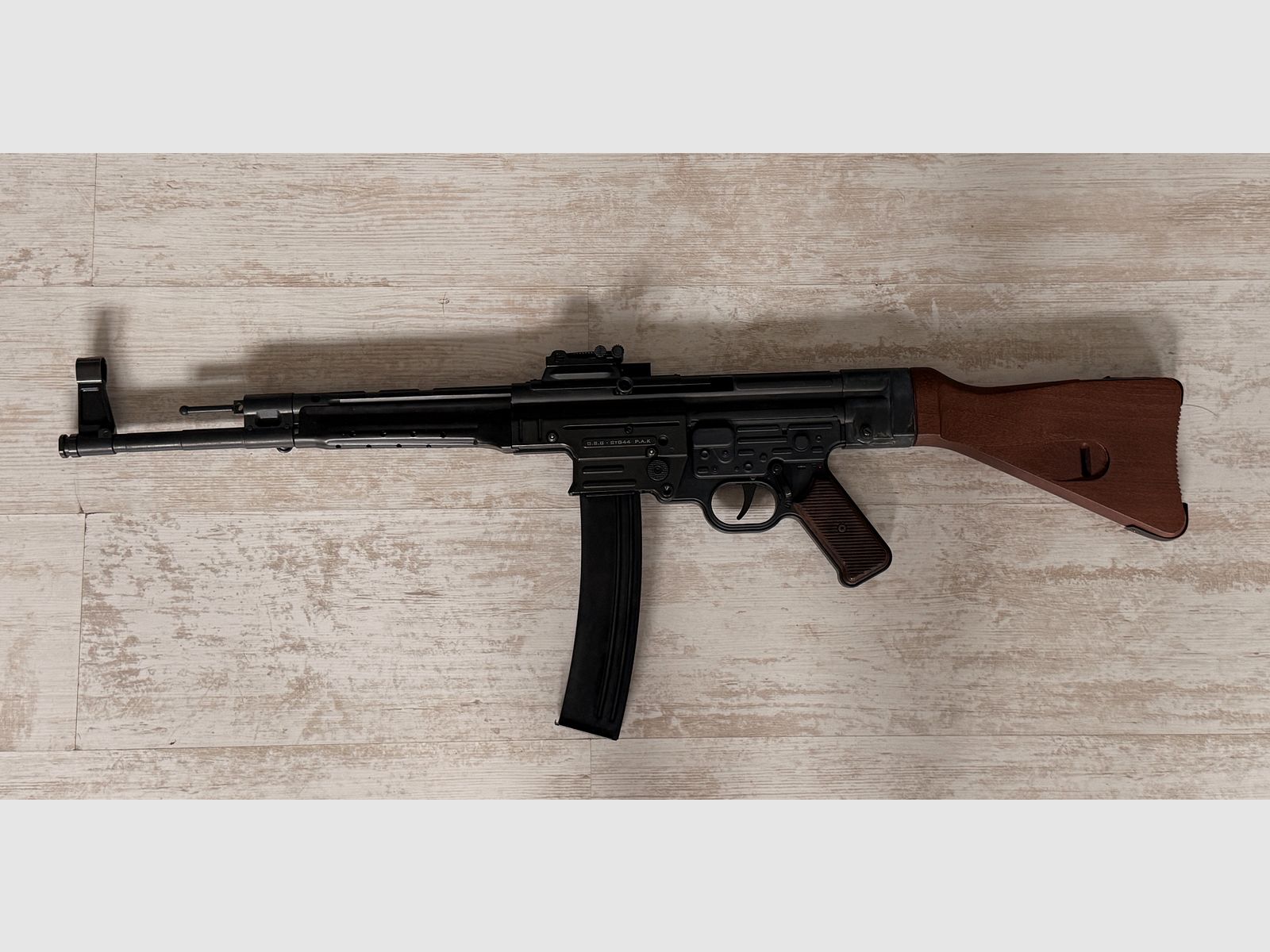 GSG STG 45 / STG 44 9 mm P.A.K. blank firing – real wood stock – top condition