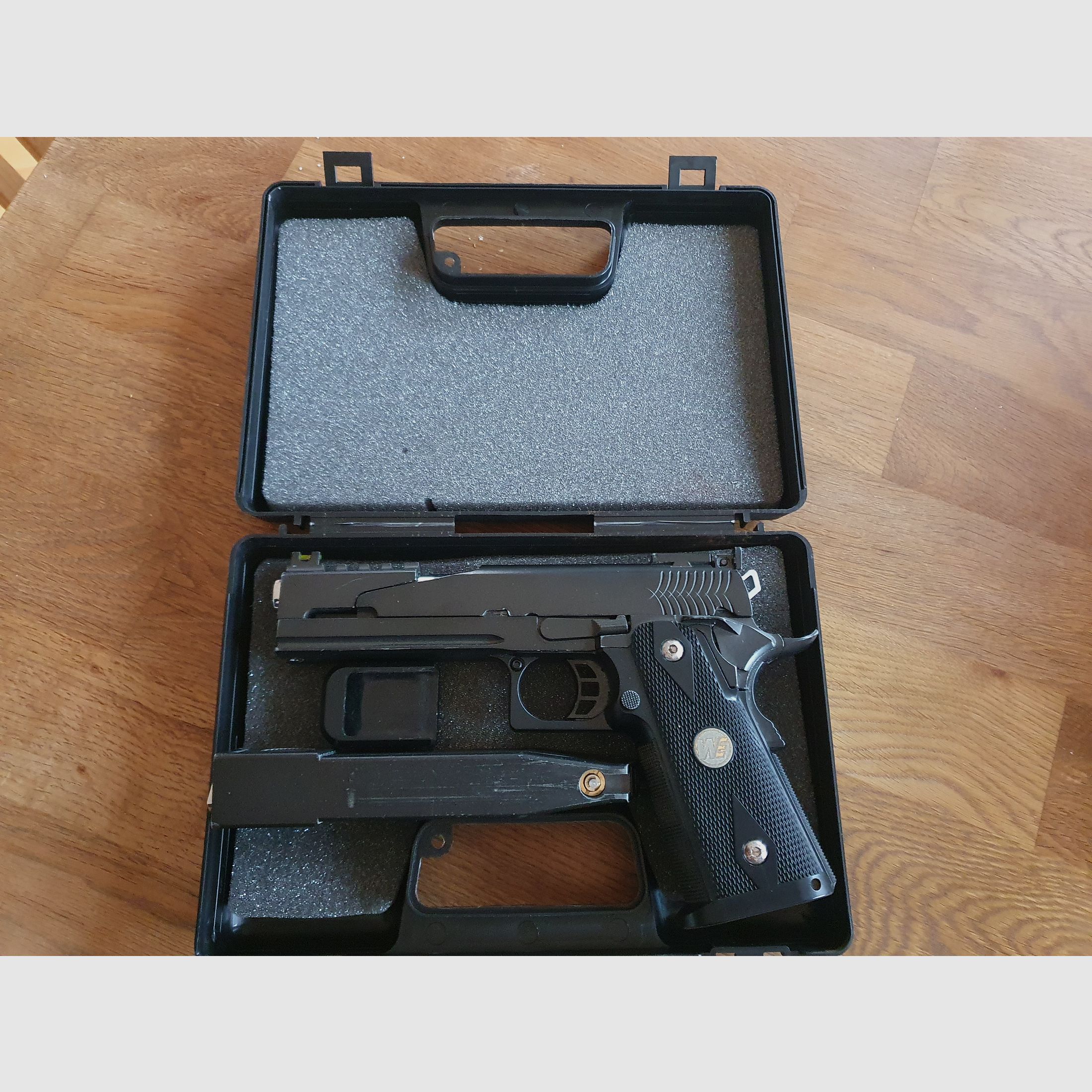 Co2 Softair von Wei-ETech Model Hi-Capa 5.1 Type-B Dragon Vollmetall GBB 6mm  schwarz