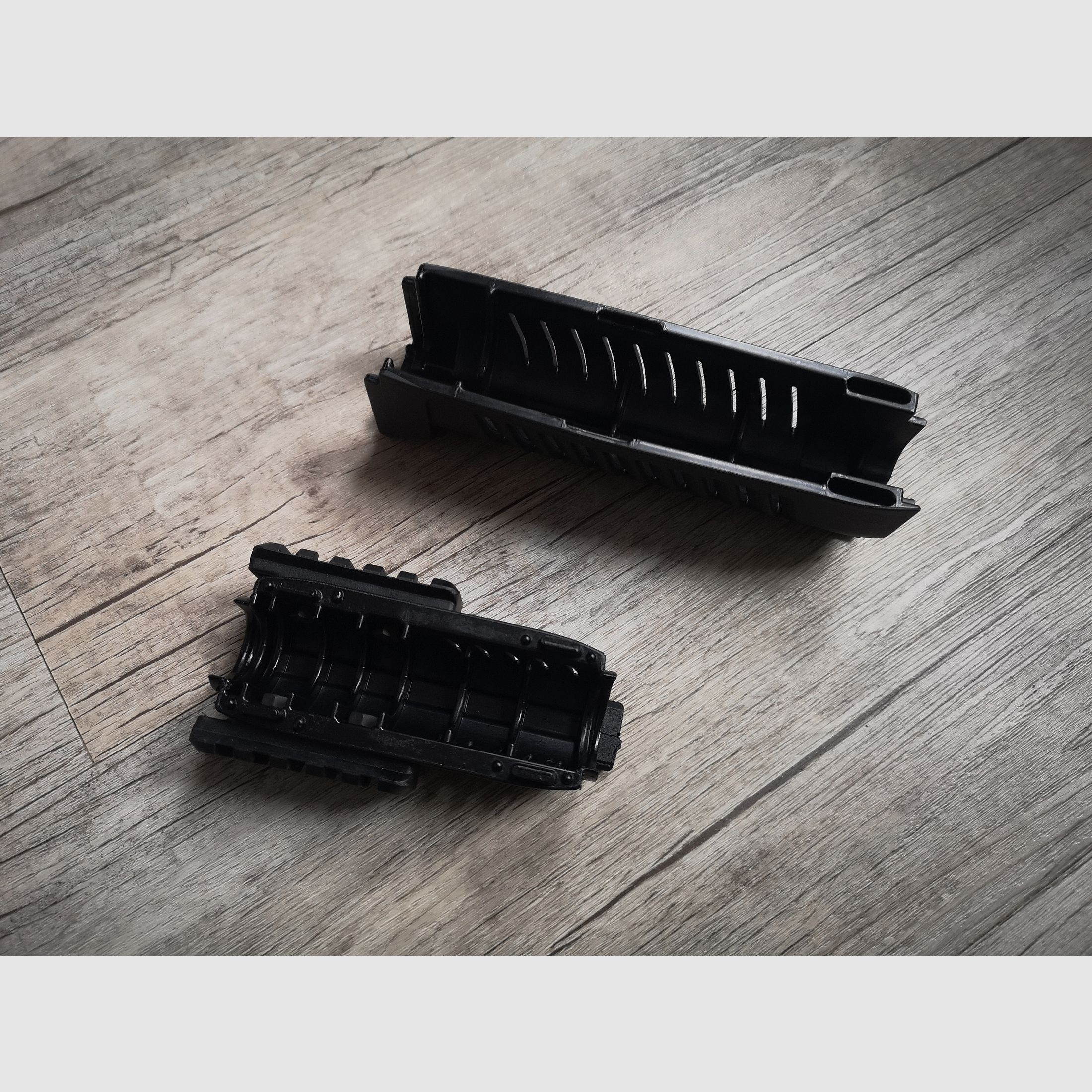 FAB-Defense Polymehr Handschutz mit Piccatinyschine AK-47 / AKS 74 Polymer mit Quad Rail