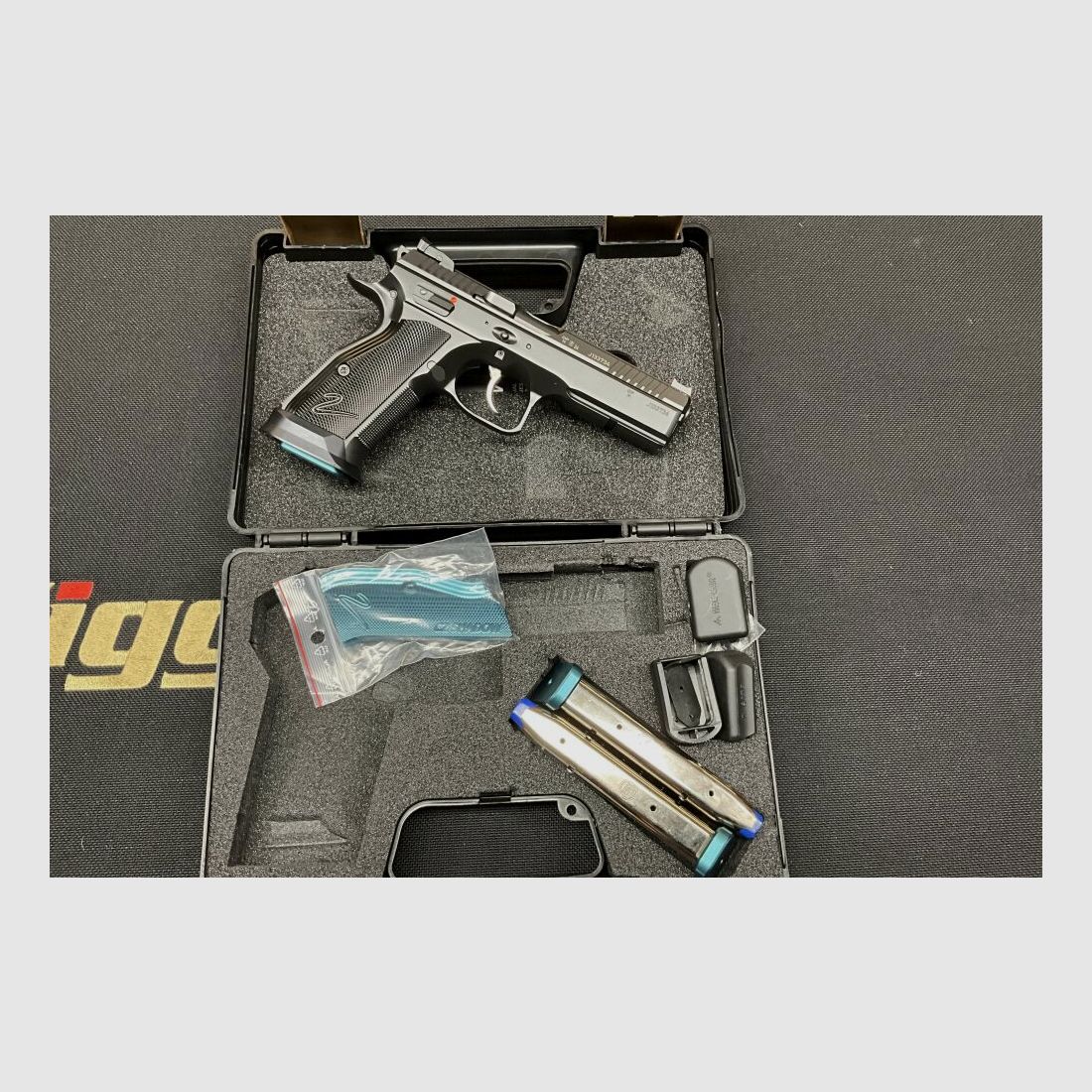 CZ Uhersky Brod Shadow 2 blau 9mmLuger
