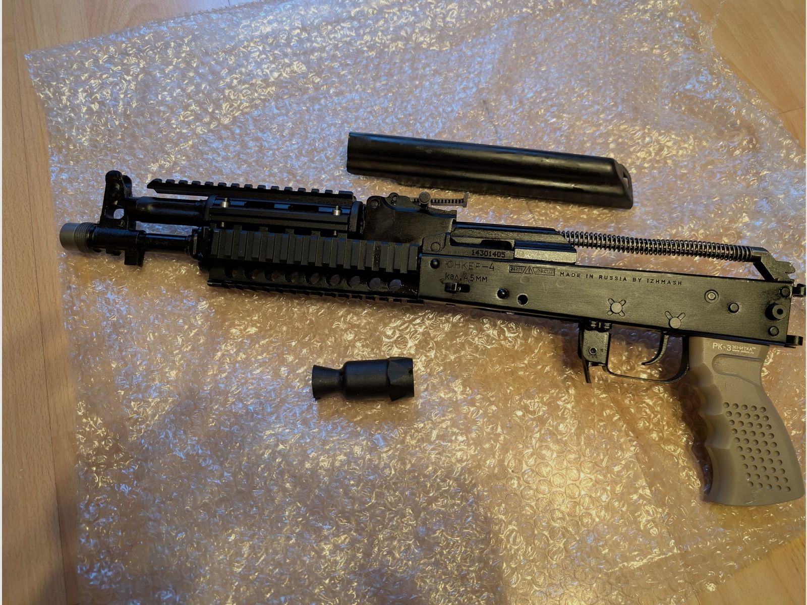 MWM Gillmann Yunker 4 CO22 AK74 fucile ad aria | Cal. 4,5 mm BB | Originale IZHMASH produzione | con impugnatura anteriore Picatinny & PK - 3 impugnature e compensatore decorativo