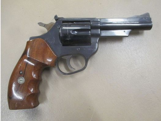 Revolver .357 mag, Astra, 4 pouces