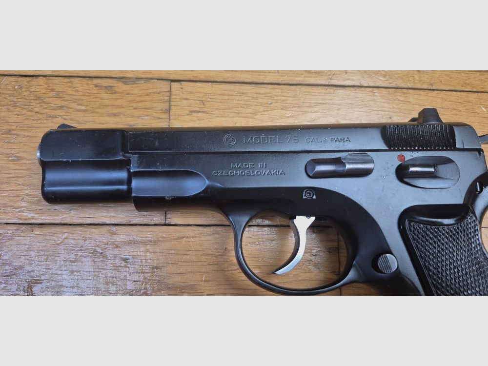 Zeer goede gebruikte CZ75-pistool – genaamd Model "Pré-B" – Kaliber 9 x 19 – Het is volledig staal en gemaakt in het Oostblok van topkwaliteit – Mechanische en uiterlijke staat onberispelijk – Prachtige loop – Uitstekende staat bijna nieuw – TBE++/TBE+++, afbeelding 20 van 21
