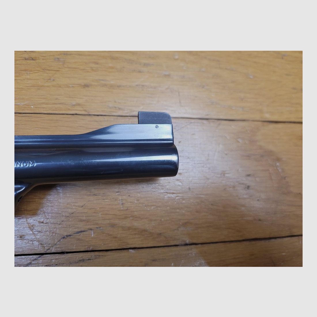Mythical revolver Smith&Wesson model M27-2 – cal .357Mag – Weapon from 1981 – Quality and mechanics not found today – FBI and trapper revolver – 6-inch fluted barrel – Superb glossy black finish – Exceptional weapon for exceptional shooter – TBE+, image 8 of 25