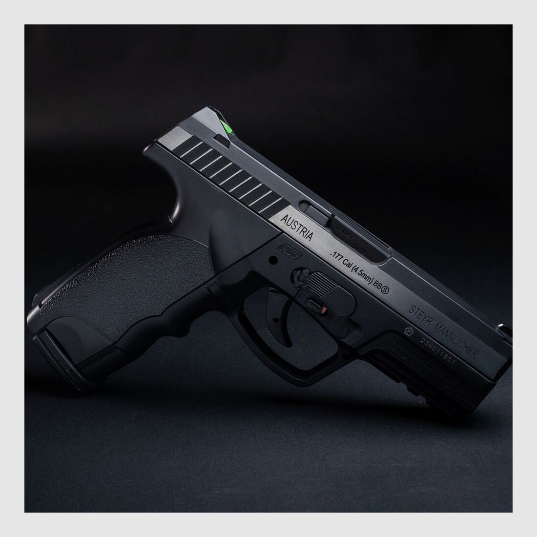 STEYR M9A1 Co2 Pistool NBB 4,5mm BB Metalen Slide Dual Tone