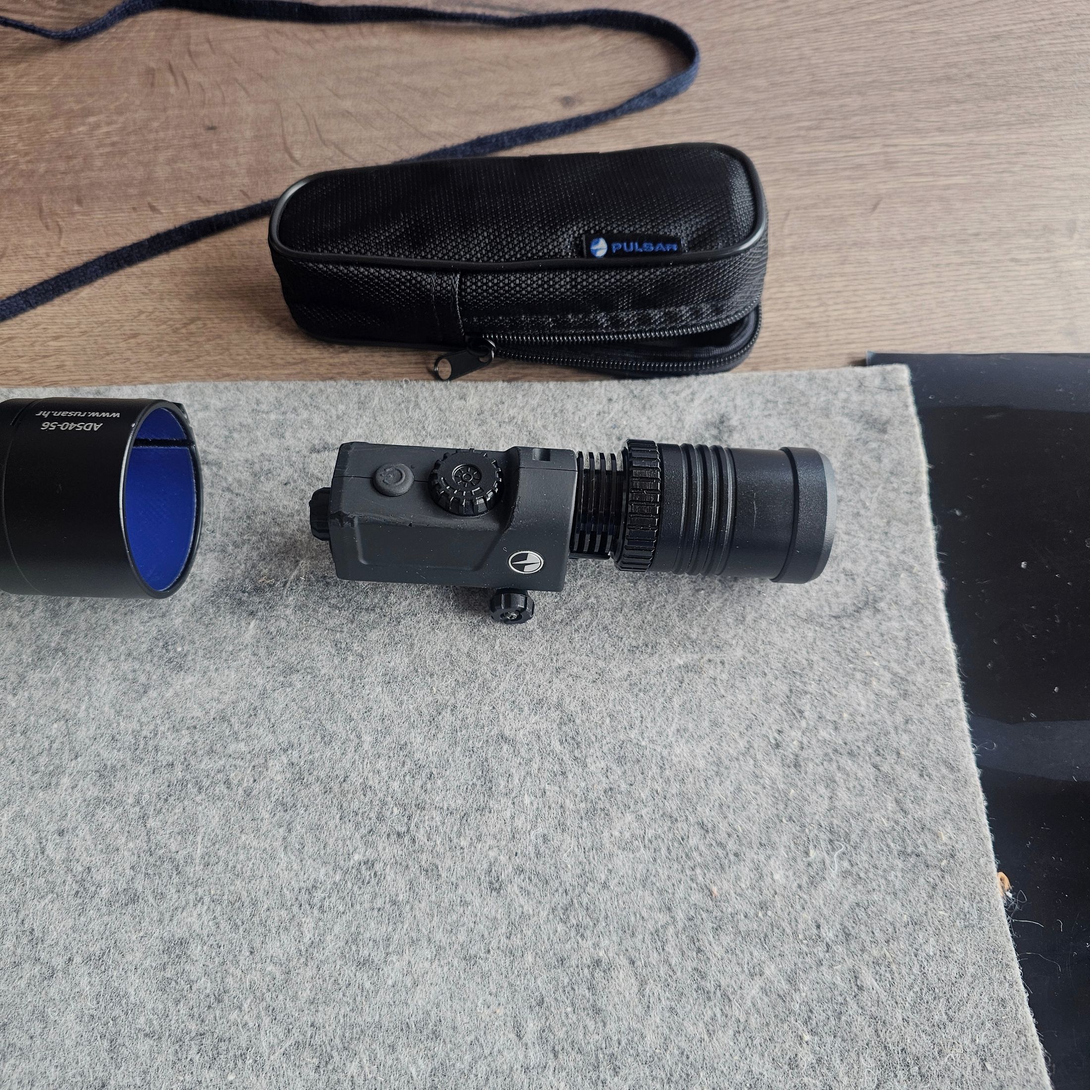 Jahnke DJ-8 NSV Kompakt1x56 mit Premium Photonis Onyx Bildröhre in der höchsten Leistungsklasse III. Weißes Bild der Premiumklasse. Erste Sortierung