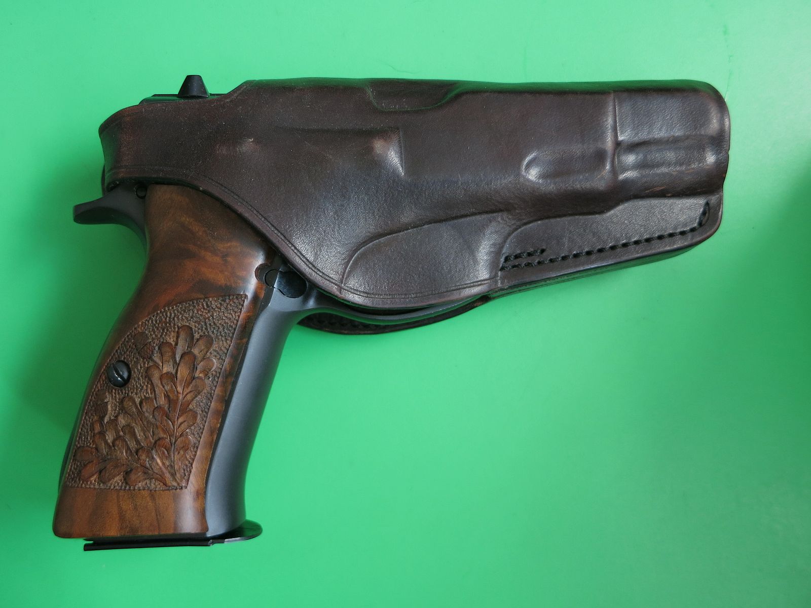 Pistolen-Holster Custom K.M. Saddlery "Escort" CZ75 oder, z. B. 1911er