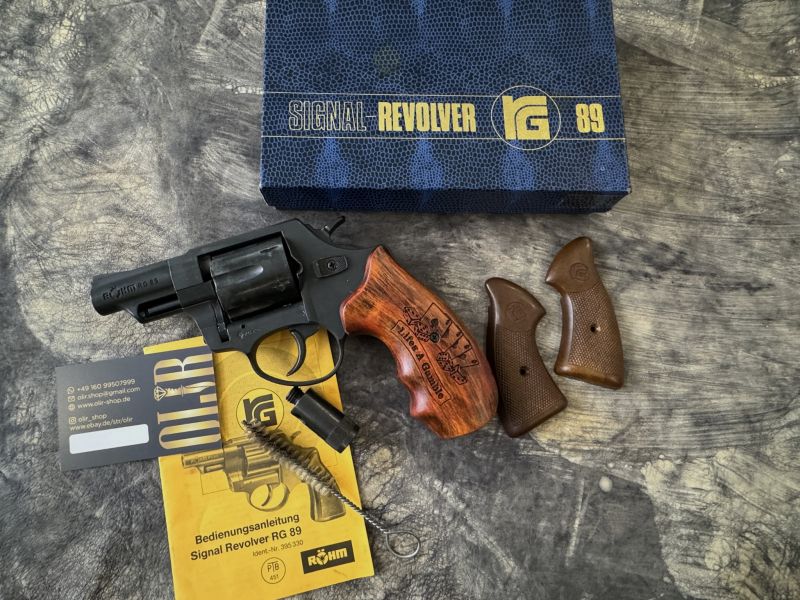 Röhm RG 89 Revolver PTB 451 mit extra wunderschöne Holzgriffschalen