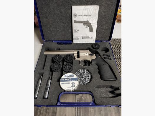 Smith & Wesson Mod.686 - 6" Revolver cal 4.5mm Co.2