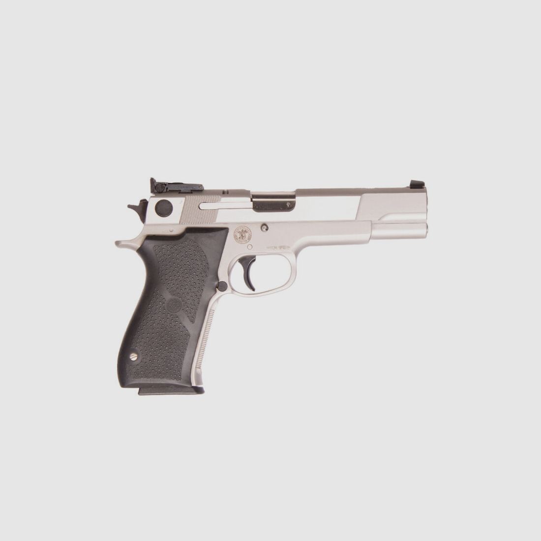 S&W 845 Performance Center