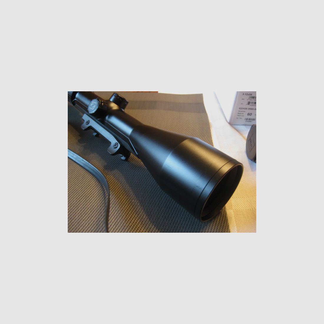 TOP  Generation-II  ZEISS VICTORY Varipoint M 3-12x56 iC T* mit Absehen-60 und originaler Blaser-Sattelmontage ! Ähnlich HT -V4-V6-V8-Z6-Z8-Swarovski-LEICA-S&B-IOR-R93-R8-D99-BD14-K95