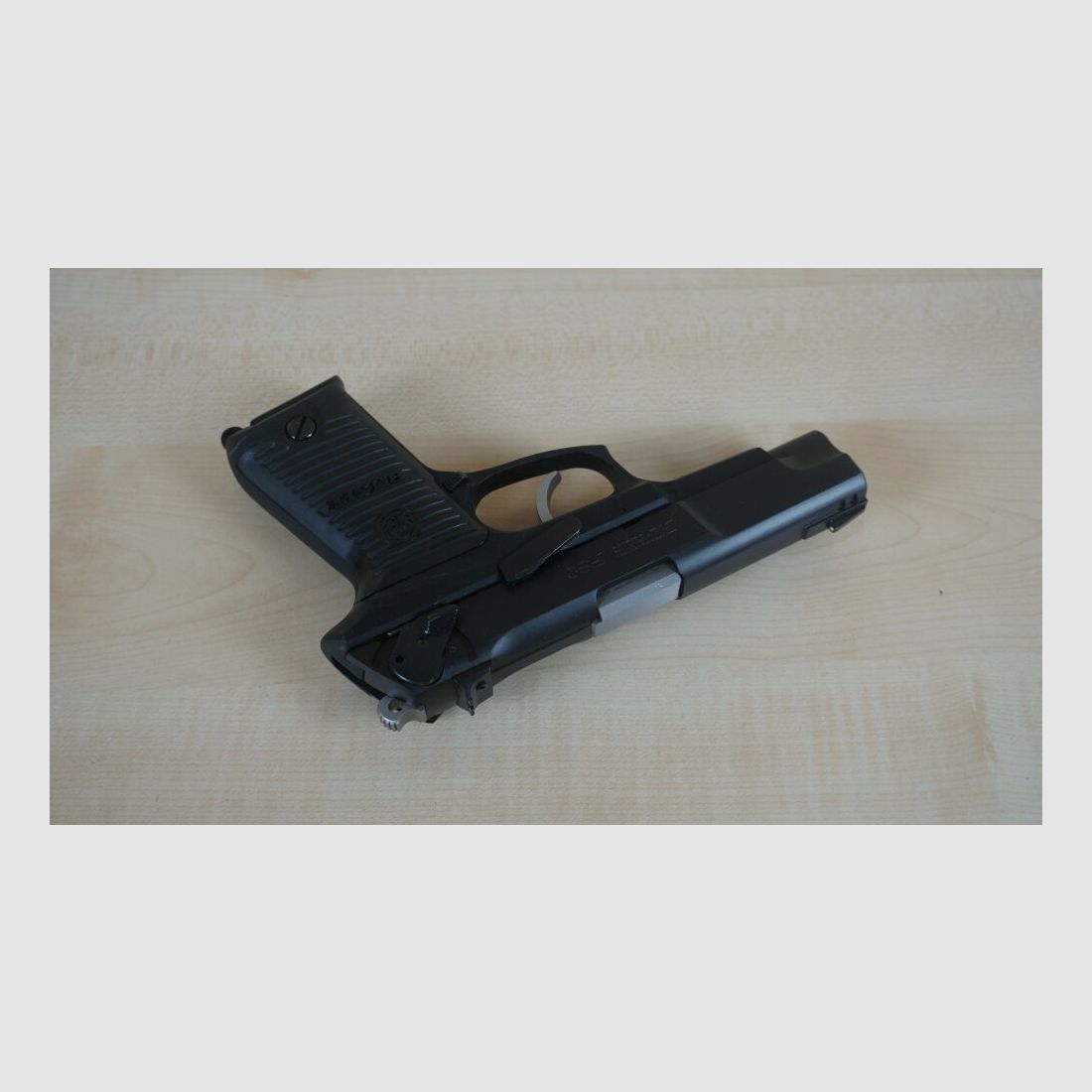 Ruger	 P 98