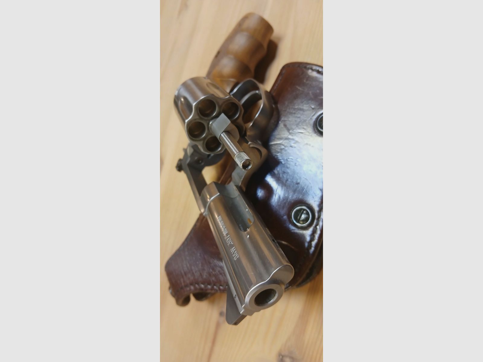 Smith & Wesson 60 Night Hunter